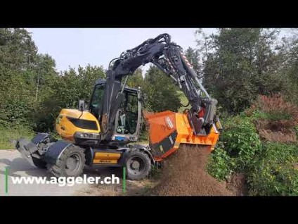 mit Siebschaufel, Rototilt und Astschere