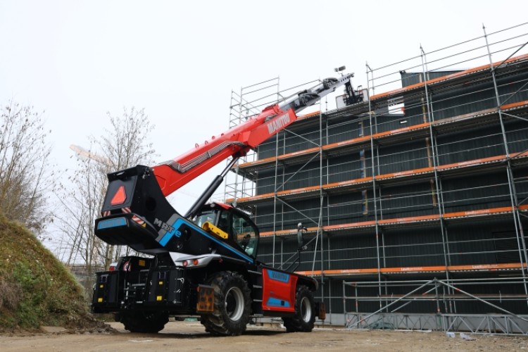 Einsatz mit dem vollelektrischen Manitou MRT 2660e
