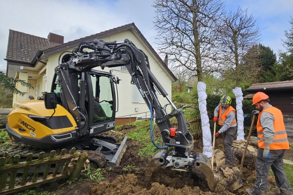 Mecalac 6MCR mit Gabel