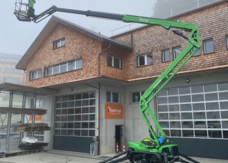 Maschinenpark mit einem Leguan 195 erweitert